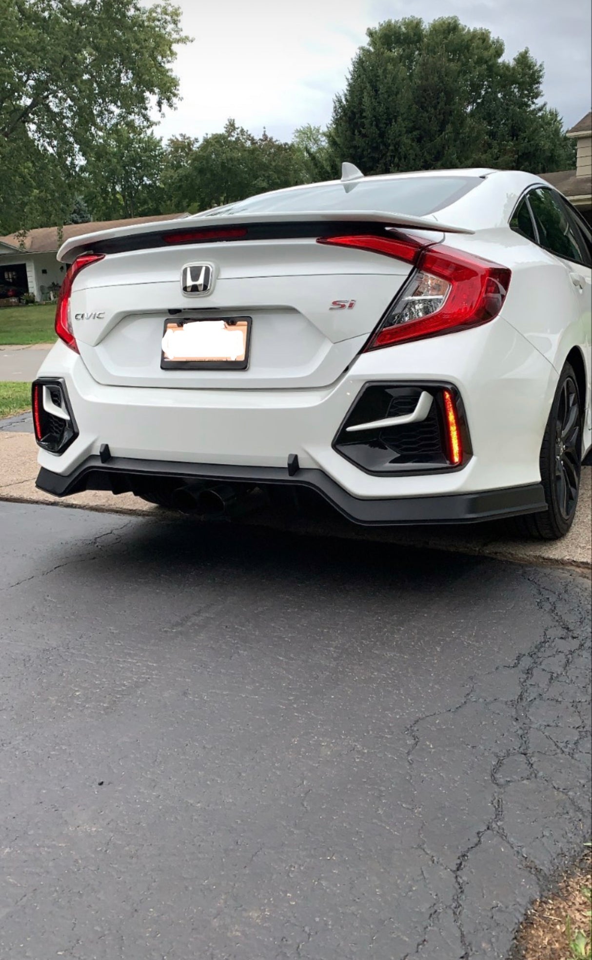 17-20 HONDA CIVIC 10 GEN 4D Si TYPE-R STYLE REAR LIP DIFFUSER PP CARBON FIBER LOOK