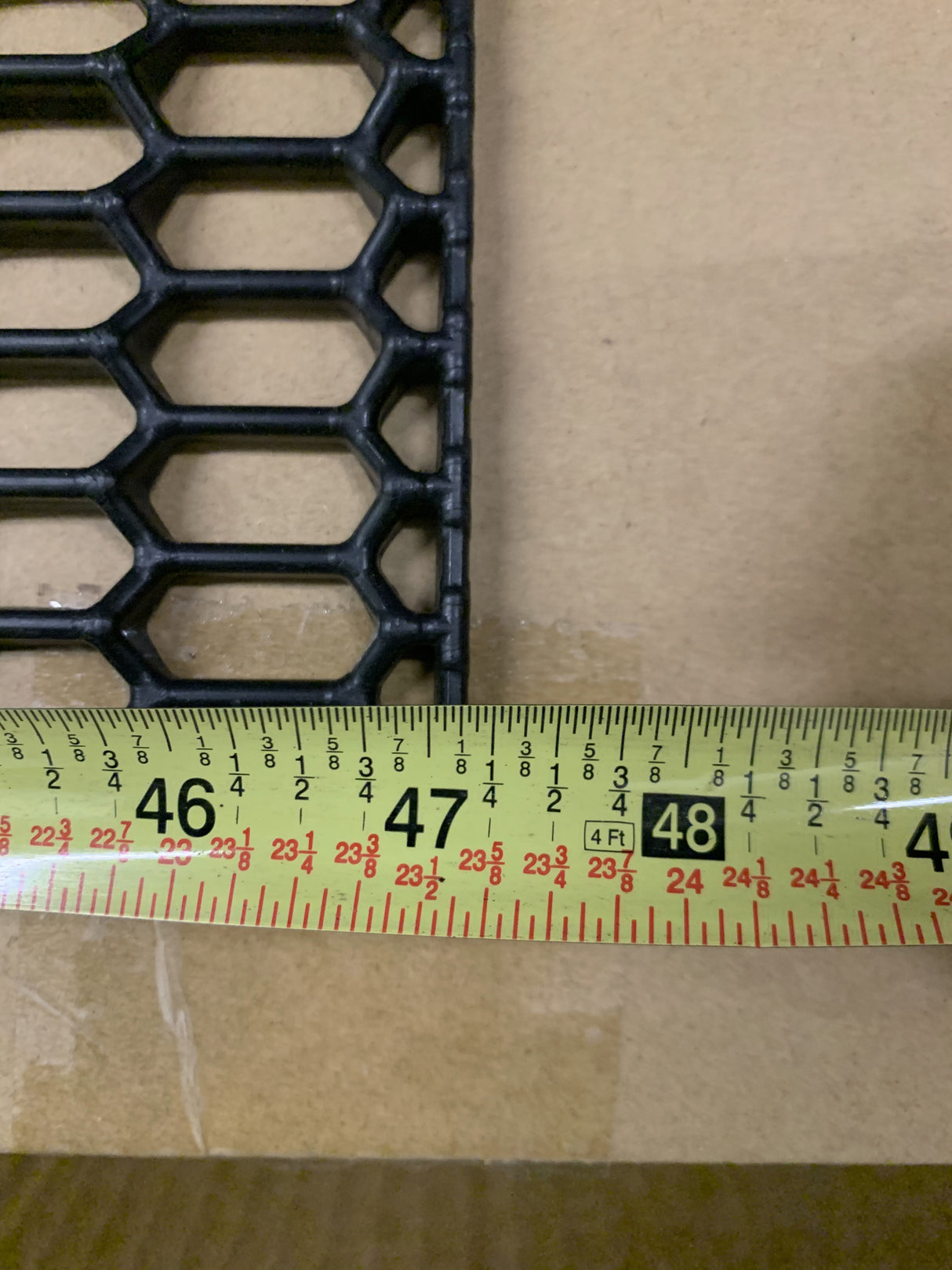 UNIVERSAL PP PLASTIC EURO 3D RACING HONEYCOMB MESH GRILL SHEET 47X15.6"