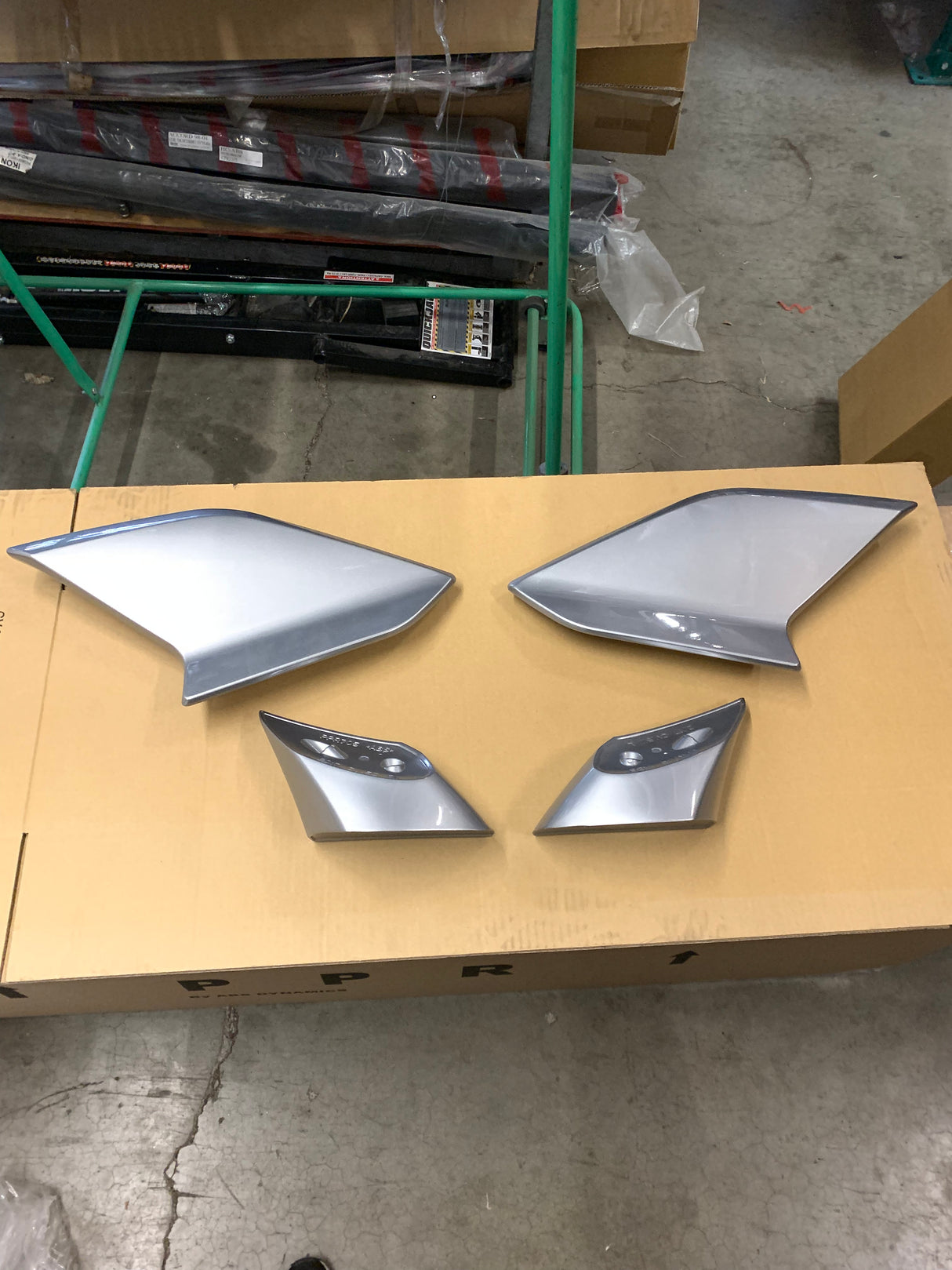 17-21 HONDA CIVIC 5DR TYPE-R REAR TRUNK LID SPOILER PLASTIC (Lunar Silver Pearl NH830M + Gloss Black Center)