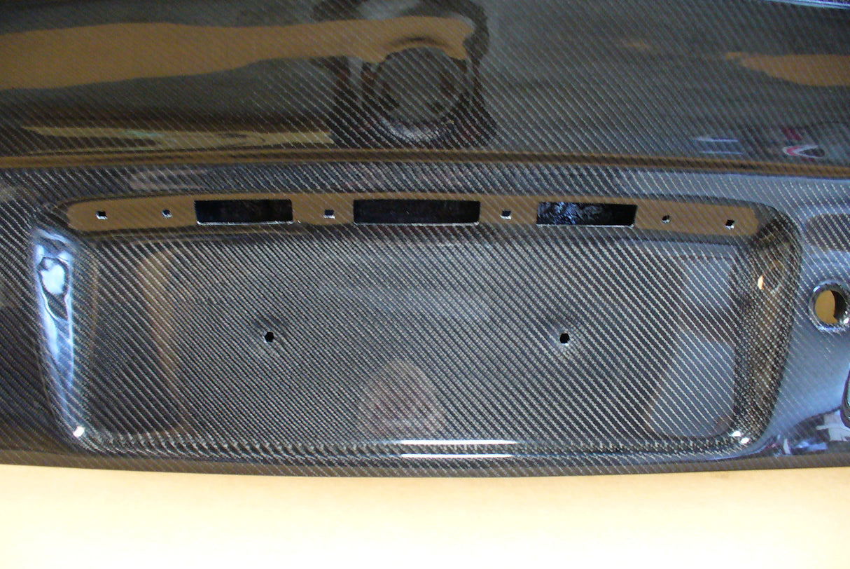 2000-2006 BMW E46 2DR/M3 CONVERTIBLE CSL STYLE CARBON FIBER TRUNK LID BOOTH