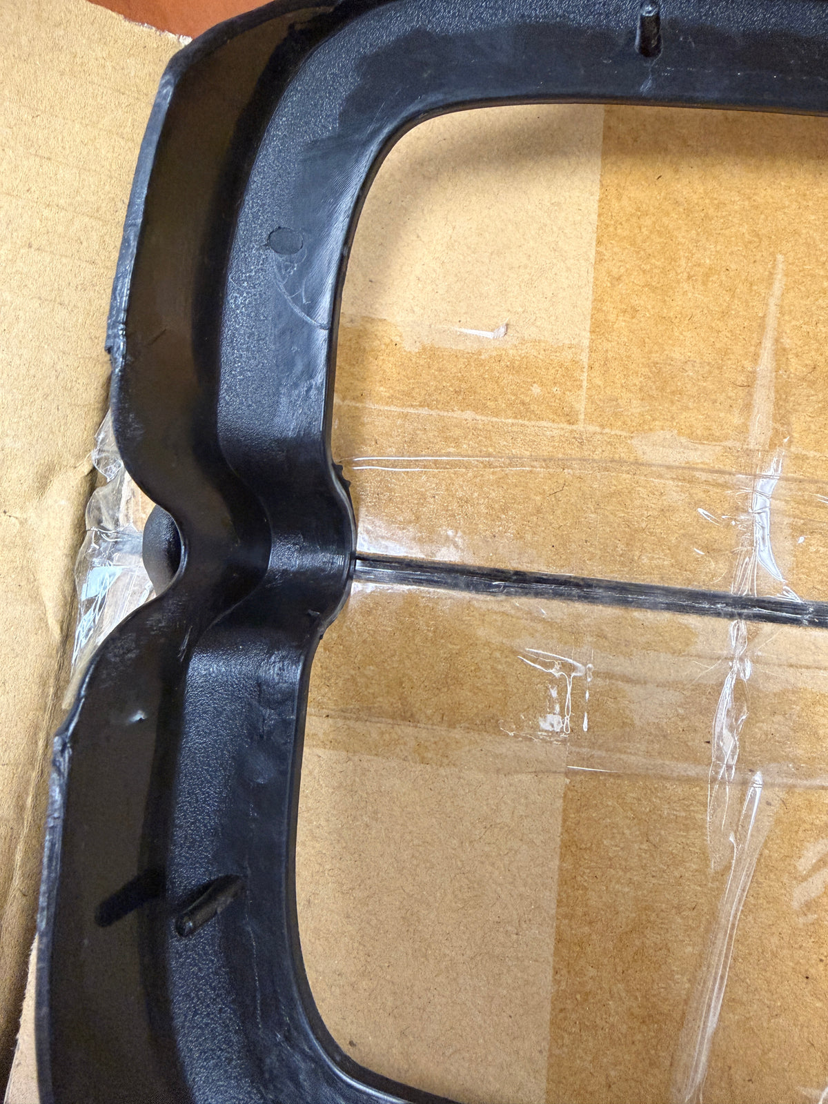 97-00 Impreza GC8 STI FOG LIGHT COVER W/MESH PAIR (plastic) Defective