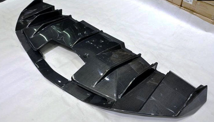 11-15 LAMBORGHINI AVENTADOR TESORO REAR BUMPER DIFFUSER VALANCE